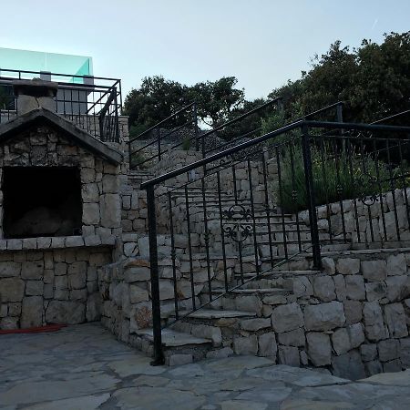 Villa Kristina Sevid ภายนอก รูปภาพ