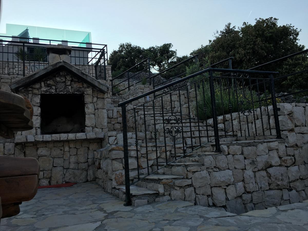 Villa Kristina Sevid ภายนอก รูปภาพ